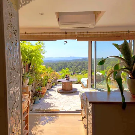 Vue , Jardin & Ambiance Tiny House Appartamento Saint-Raphaël
