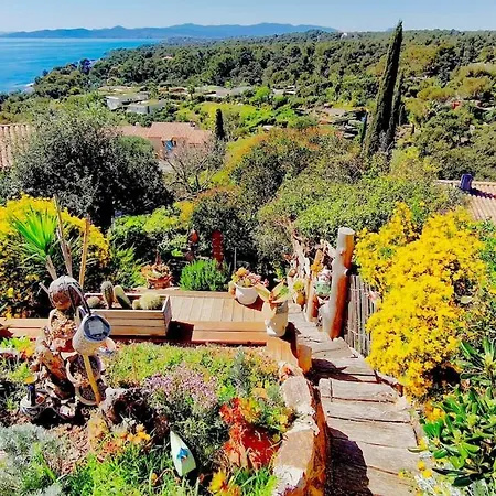 Vue , Jardin & Ambiance Tiny House Appartamento Saint-Raphaël