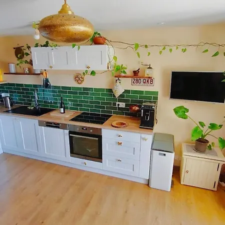 Vue , Jardin & Ambiance Tiny House Appartamento Saint-Raphaël